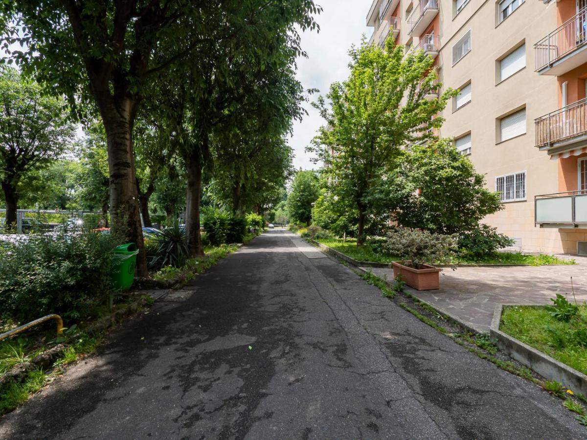 I Host Apartment - Appennini 53 Мілан Екстер'єр фото